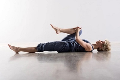 Etirement du grand fessier par Planète forme salle de musculation Limoges